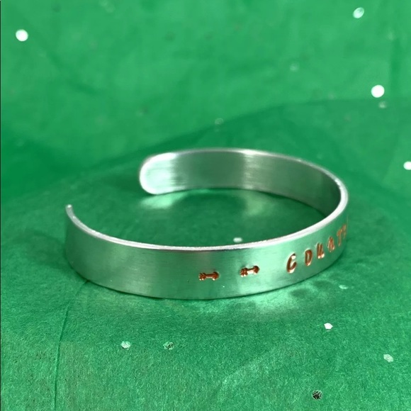 ⭐️🌸Adorned Crown stamp cuff country girl bracelet - Picture 4 of 8